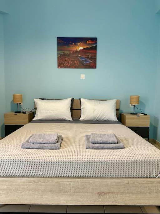 Seaside Escape Apartments - Poseidon Palaiá Fókaia Екстериор снимка