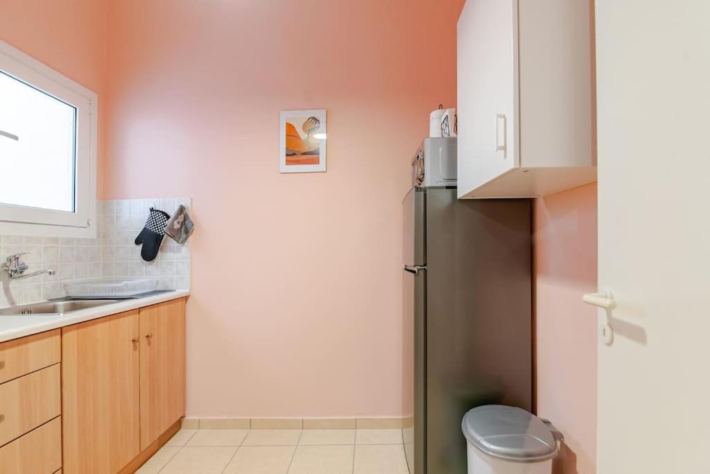 Seaside Escape Apartments - Poseidon Palaiá Fókaia Екстериор снимка