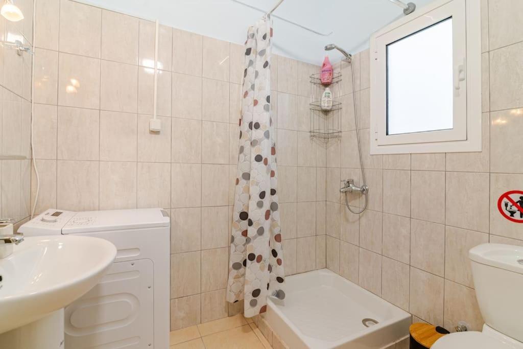 Seaside Escape Apartments - Poseidon Palaiá Fókaia Екстериор снимка