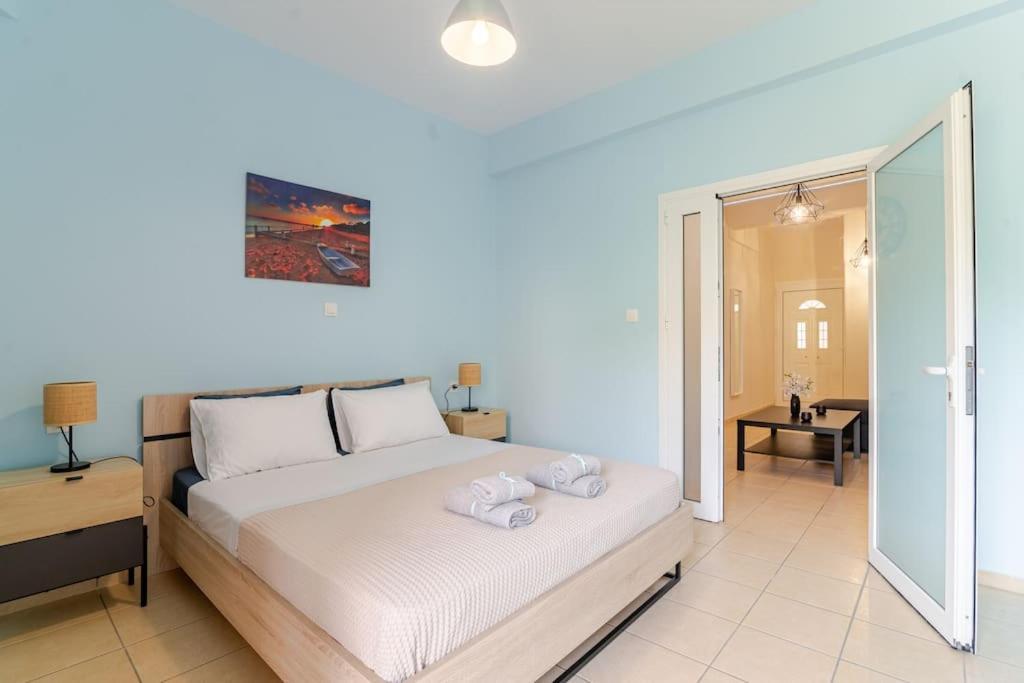 Seaside Escape Apartments - Poseidon Palaiá Fókaia Екстериор снимка